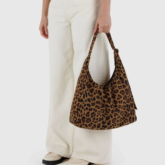 BAGGU NYLON SHOULDER BAG - Picture 3 of 5